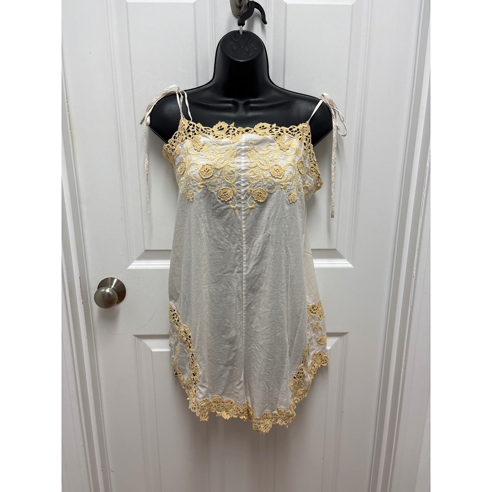 Zara White Yellow Floral Embroidered Lace Trim Open Back Tie Strap Romper Large